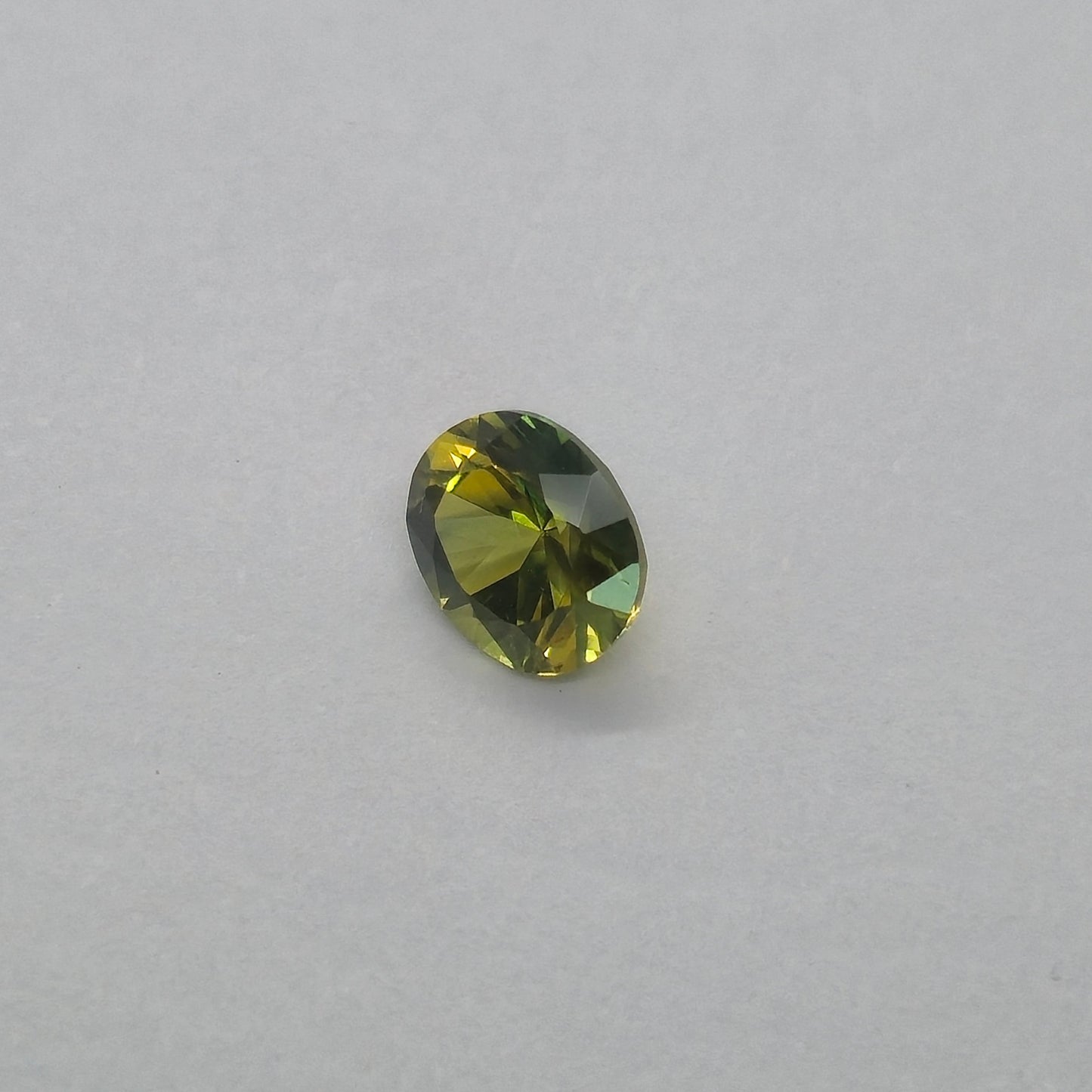 Yellow-green Parti Sapphire