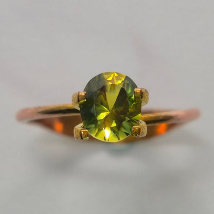 Yellow-green Parti Sapphire