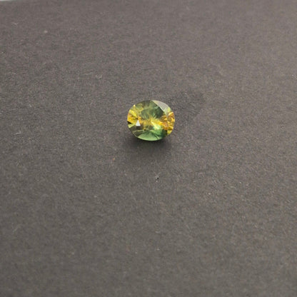 Yellow-green Parti Sapphire